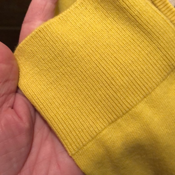 Sunshine Yellow Sweatet - Picture 3 of 7